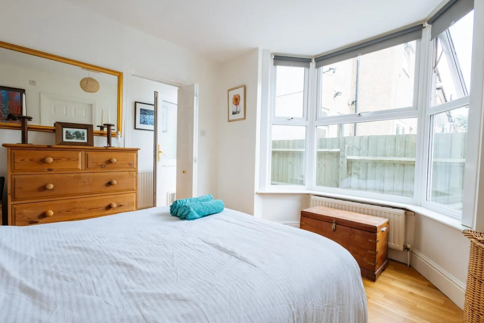 Unique Private Apartment W/ Easy Access To Central Londres